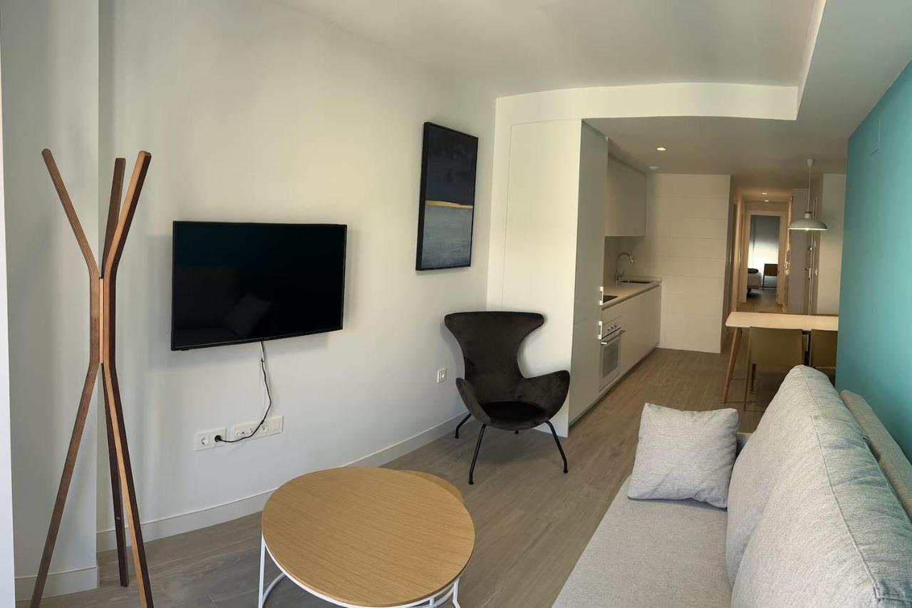 Apartamentos Breton 17 Suite Familiar อาลิกันเต ภายนอก รูปภาพ