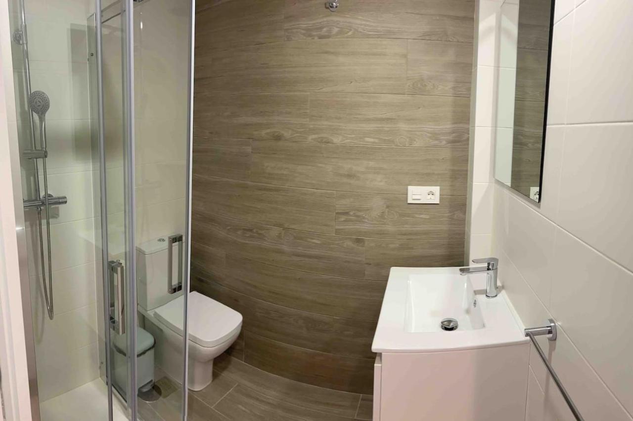 Apartamentos Breton 17 Suite Familiar อาลิกันเต ภายนอก รูปภาพ
