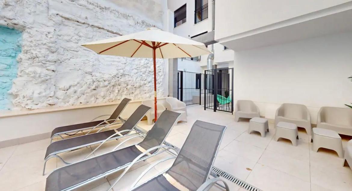 Apartamentos Breton 17 Suite Familiar อาลิกันเต ภายนอก รูปภาพ